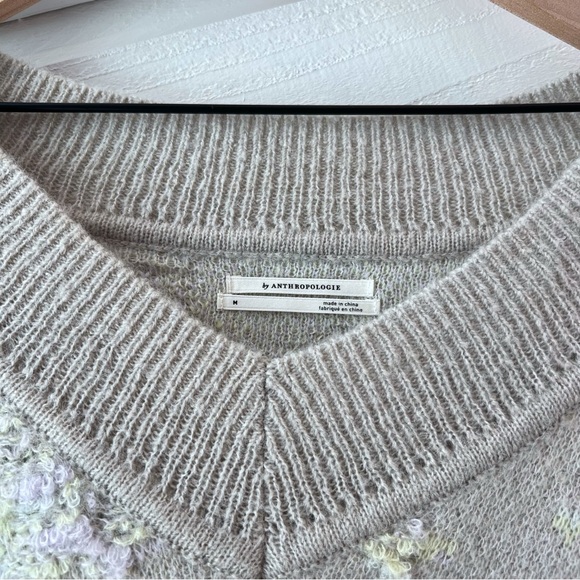 Anthropologie Textured V-neck Sweater Light Gray - Picture 5 of 6